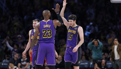 里夫斯第二次以至少85%真实命中率砍下35+ 队史仅次于詹姆斯